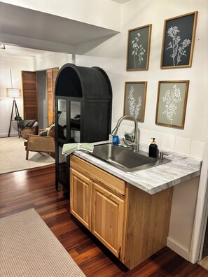 Interior - Fantastic 1-bedroom townhome in Spokane perfect for your getaway (Spokane)