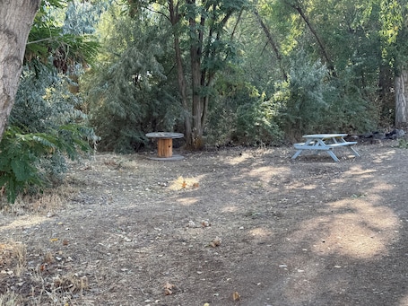 Property grounds. Enjoyable campground retreat in beautiful Caldwell for outdoor lovers