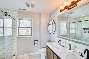 Bathroom - Steps to Cedar Lake! Group Getaway w/ Game Room (Cedar Lake)