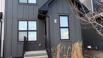 House, 2 Bedrooms, Smoking | Exterior