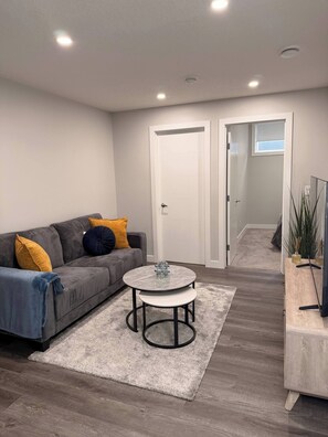 House, 2 Bedrooms, Smoking | Living room - Cozy and Comfortable (Calgary)