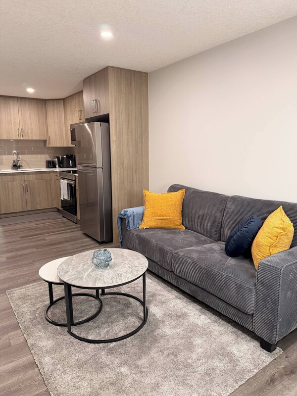 Cozy And Comfortable - Calgary