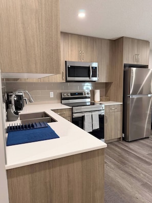 House, 2 Bedrooms, Smoking | Interior - Cozy and Comfortable (Calgary)