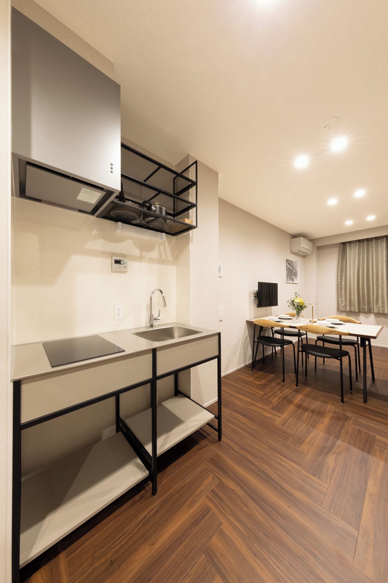 Classic Triple Room | Private kitchen