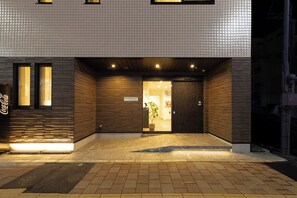 Exterior detail - Hotel Kototoi East (Tokyo)