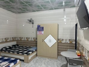 베이직 스튜디오, 발코니, 시내 전망