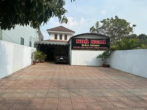 숙박 시설 구내