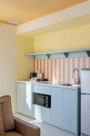 Signature Room, 1 Bedroom, Bathtub, City View | Private kitchen - AVA Senses Hotel (Da Nang)