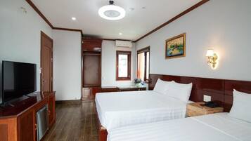 Studio, balcon, vue ville