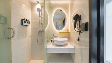 Phòng đôi phong cách cổ điển | Phòng tắm