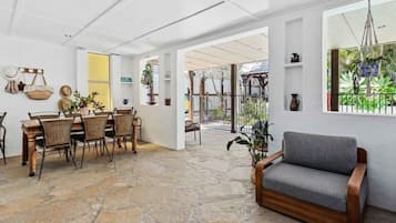 Maison, 4 chambres | Intérieur