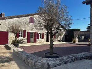 Exterior - Maison de L’Olivier- (Saint-André-et-Appelles)