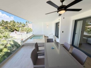 Outdoor dining - Sky, sea, picuzzi and wind in the Caribbean (Punta Cana)