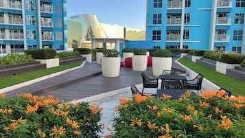 Deluxe Apartment, Bay View | Outdoor dining