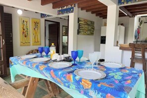 Dining - Beach Front Cabin in Tolú - Private and Perfect for Groups 🌊 (Santiago de Tolú)