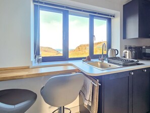 Private kitchen - The Studio by Interhome (North Skye)