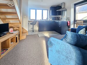 Living area - The Studio by Interhome (North Skye)