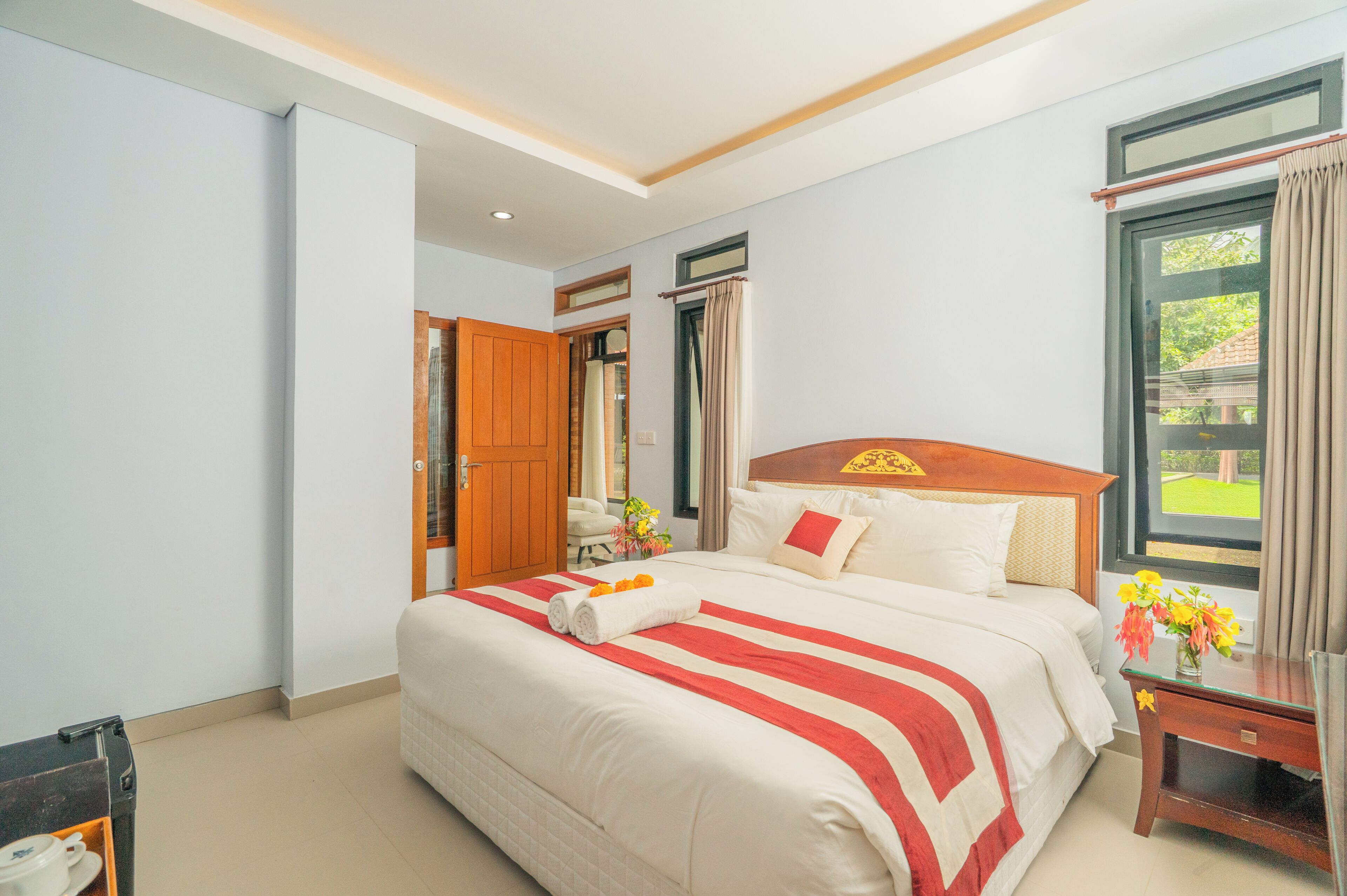 Chambre Familiale, vue piscine