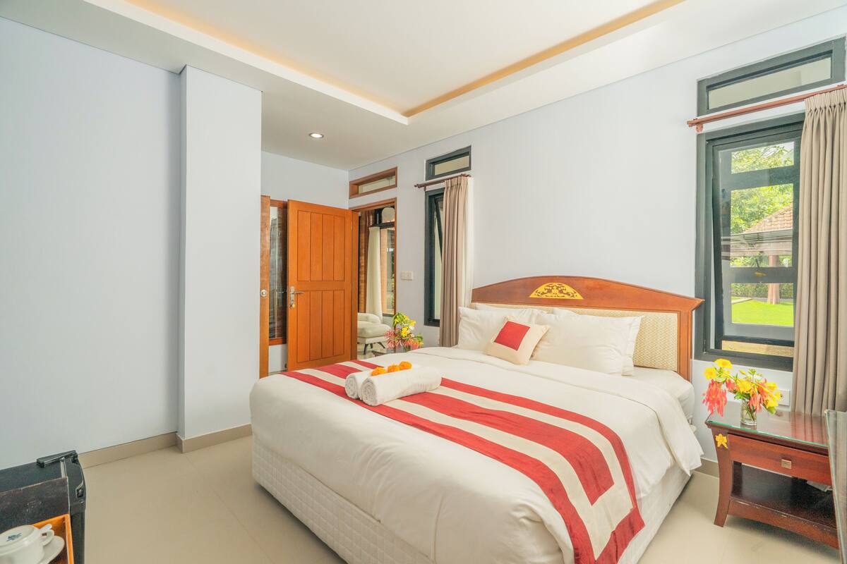 Chambre Familiale, vue piscine