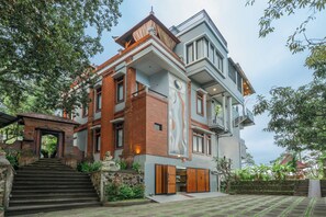 Property entrance - DWM Mandhasativa Homestay By Reccoma (Sawan)
