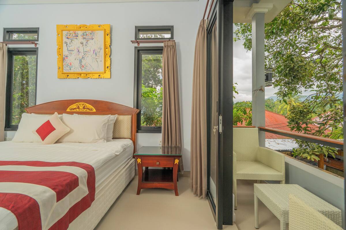 Chambre Supérieure, 1 lit double, vue piscine