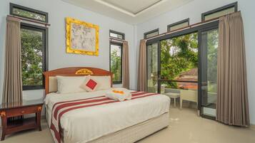 Superior Room, 1 Double Bed, Pool View