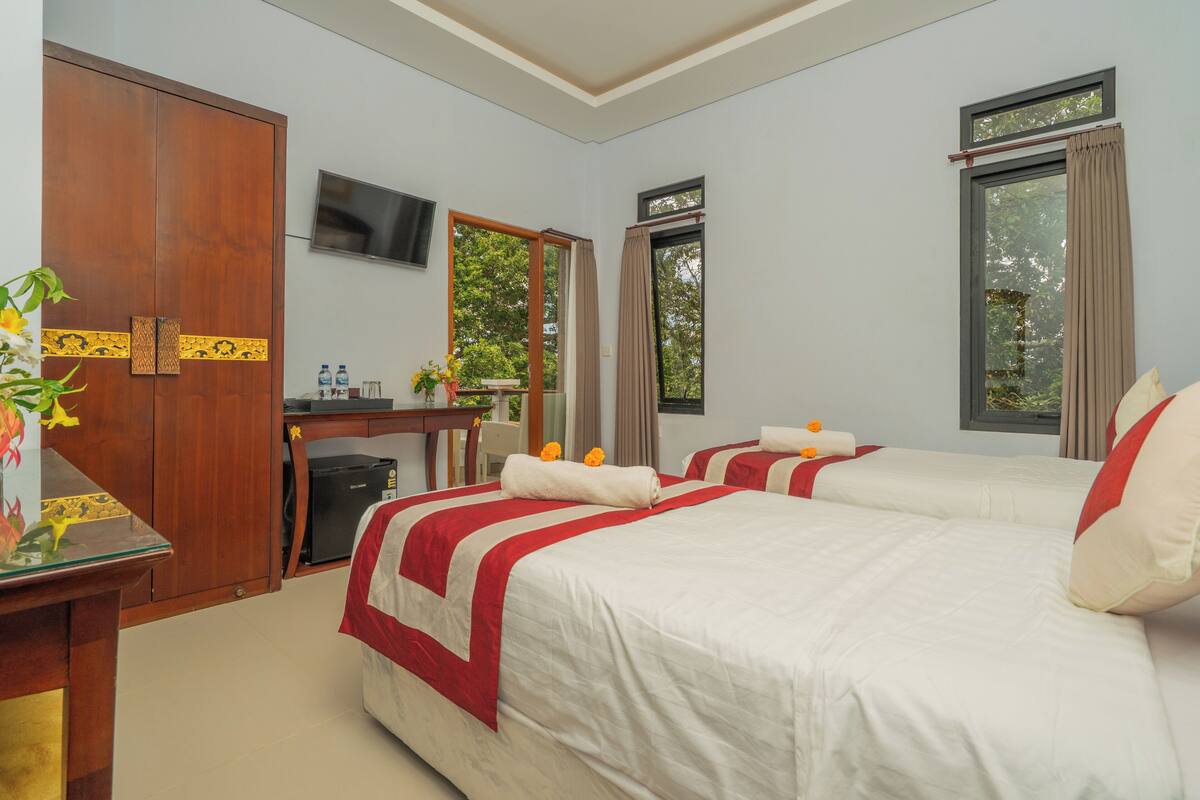 Chambre Supérieure, 2 lits une place, vue piscine