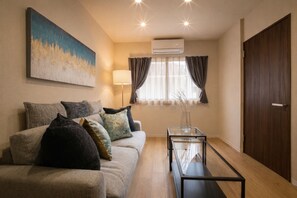 Living area - KISEN KOBE EKIMAE (Kobe)