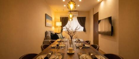 Luxury Villa | In-room dining