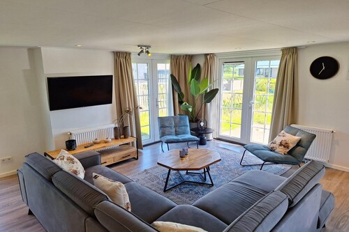 Chalet with 5 bedrooms and 2 bathrooms