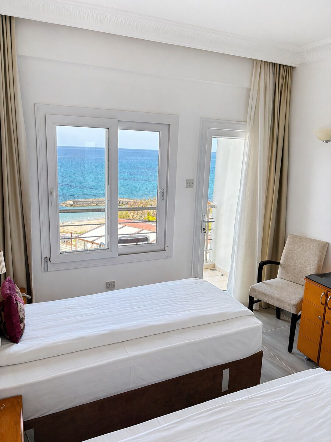 Standard İki Ayrı Yataklı Oda, Balkon, Deniz Manzaralı | Odada kasa, ücretsiz kablosuz İnternet 