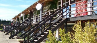 Mobile Home im Ferienpark mit Seezugang