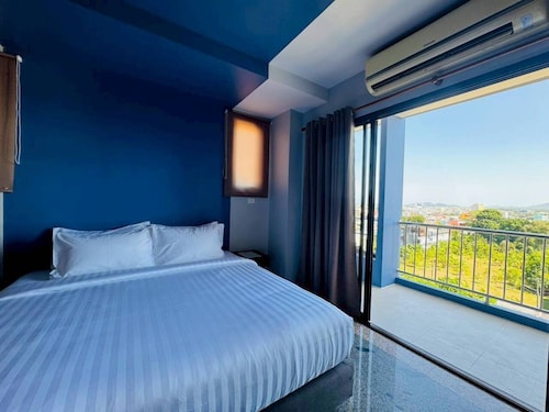 iCheck inn Phuket Town