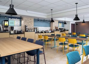 Dining - Augusta West (Augusta)