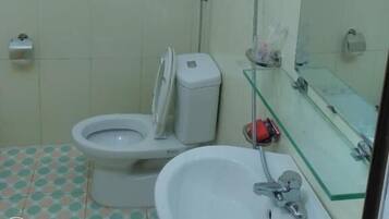 Studio – classic, balkong, byutsikt | Bad