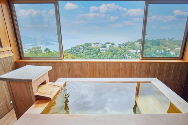 ★★水回り2F浴室(景色がわかる写真)(可能な範囲で青空に).jpg