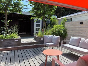 Terrace/patio - Unique houseboat with private garden and free parking (Rotterdam)