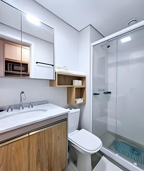 Superior Apartment, City View | Bathroom - ELYSIA  (Curitiba)