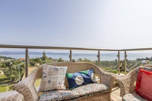 Property grounds - Sunrise Villa No 1 - Agios Nikolaos Halkidiki (Vourvourou)