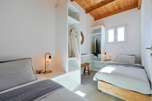 3 bedrooms, iron/ironing board, travel cot, Internet - Villa Joumy, Stylish Villa with Private Pool near Agia Anna Beach (Naxos)