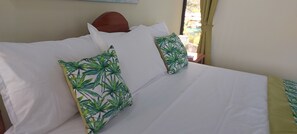 In-room safe, iron/ironing board, free WiFi - Balcons Sur Mer Apartments (Praslin Island)