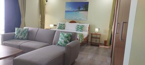 Living area - Balcons Sur Mer Apartments (Praslin Island)