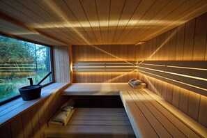 Sauna - La Cure de Rièzes, Chimay, newly renovated cottage for 12 with sauna (Chimay)