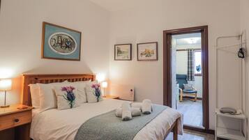 2 bedrooms, individually decorated, individually furnished, free WiFi