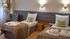 Ảnh chưa phân loại, 2 trong số 10 ảnh, nút
