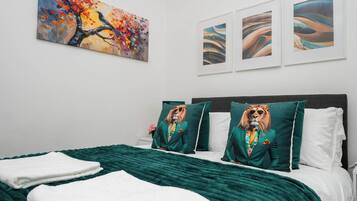 4 bedrooms, internet, bed sheets