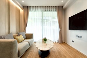 华丽三人房 | 起居区