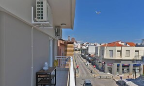 Property grounds - Marianthi Apartment by RentalsPro (Nea Moudania)