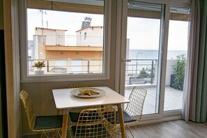 Dining - Marianthi Seaview Loft by RentalsPro (Nea Moudania)