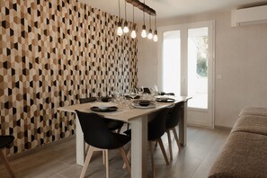 Dining - Vrbo Property (Champillon)